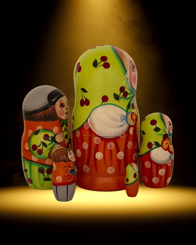 Garden cats novelty matryoshka set